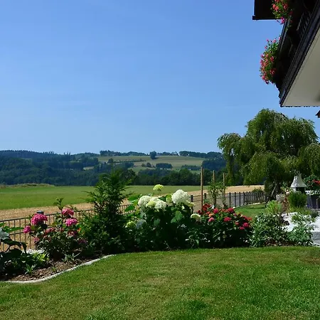 Haus Gruber Guest house Attersee